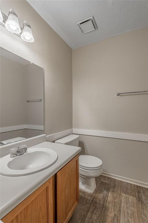 2521 Crosstimbers Street #K2, Huntsville, Texas image 16