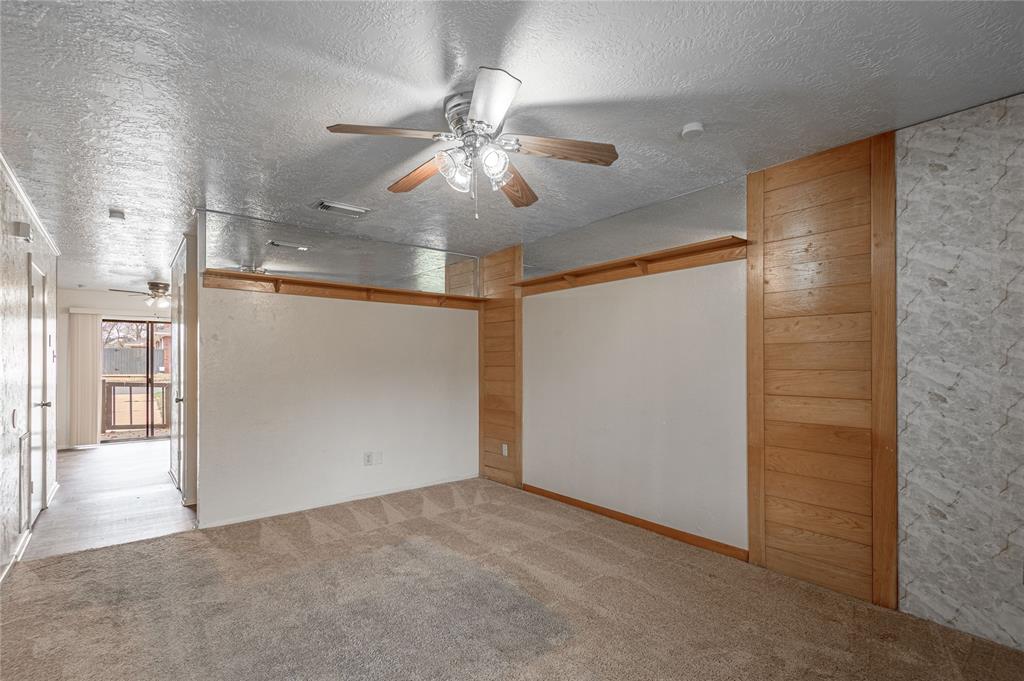 2521 Crosstimbers Street #K2, Huntsville, Texas image 5