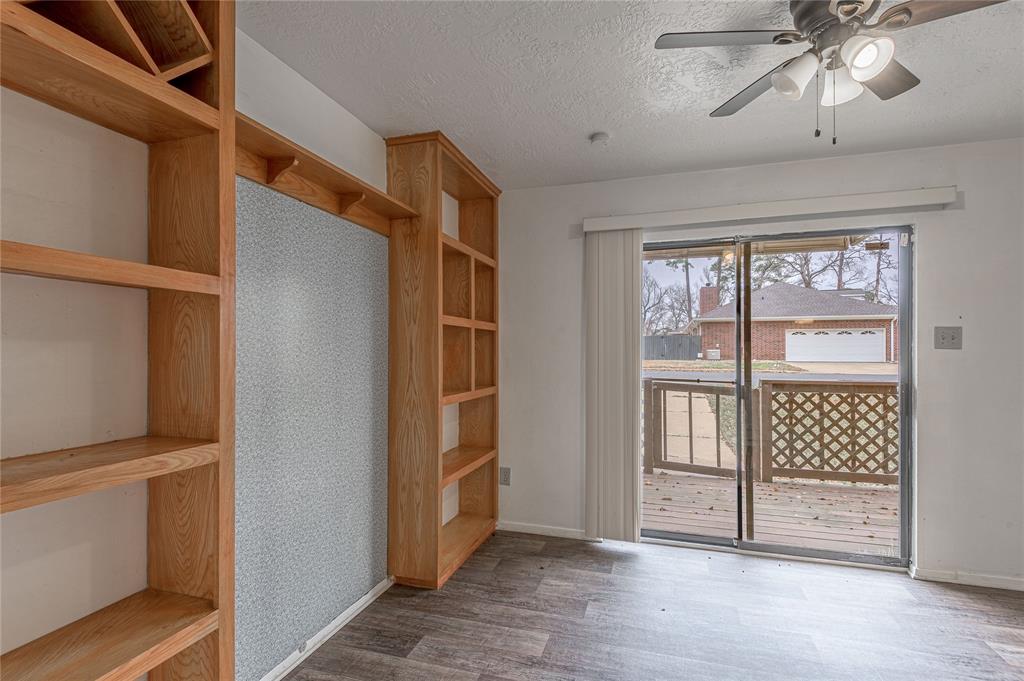 2521 Crosstimbers Street #K2, Huntsville, Texas image 14
