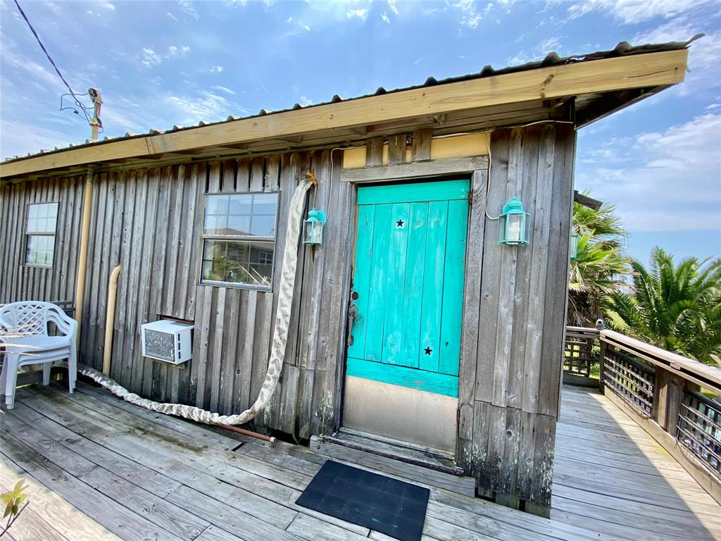 3919 First Street, Galveston, Texas image 2