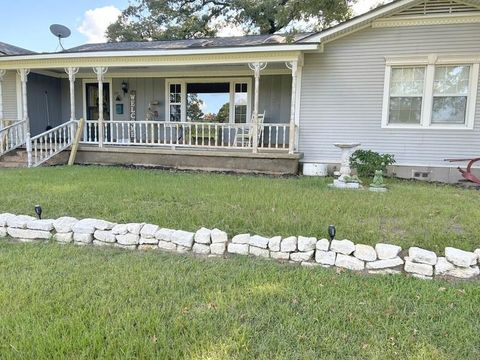 A home in Grapeland