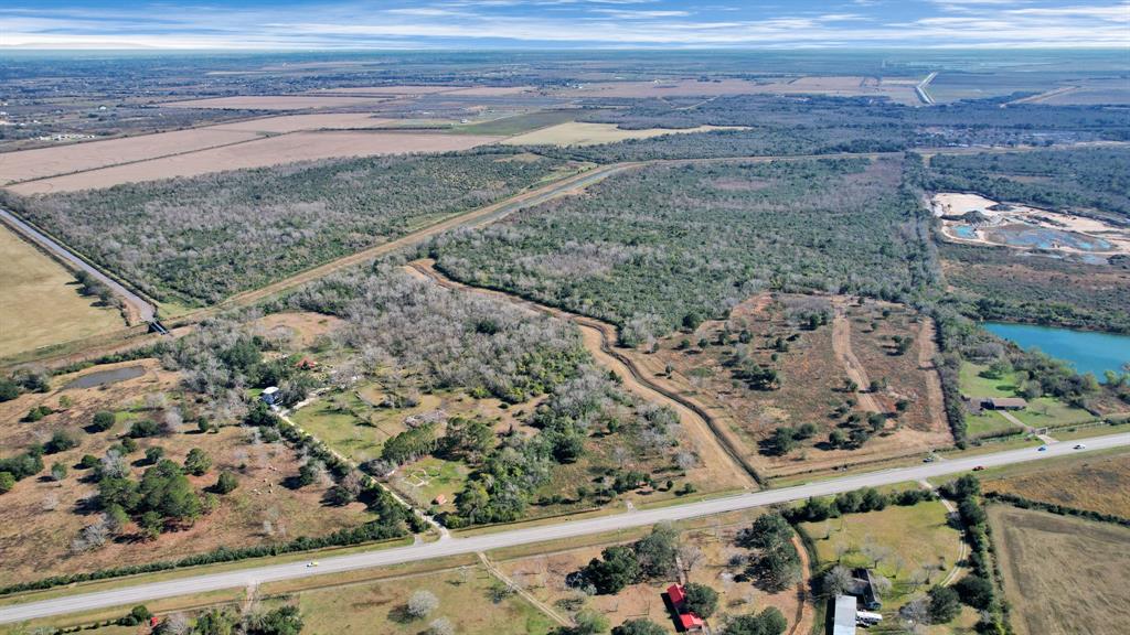 10 Fm 2403, Alvin, Texas image 25