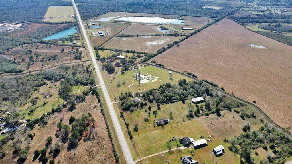 10 Fm 2403, Alvin, Texas image 20
