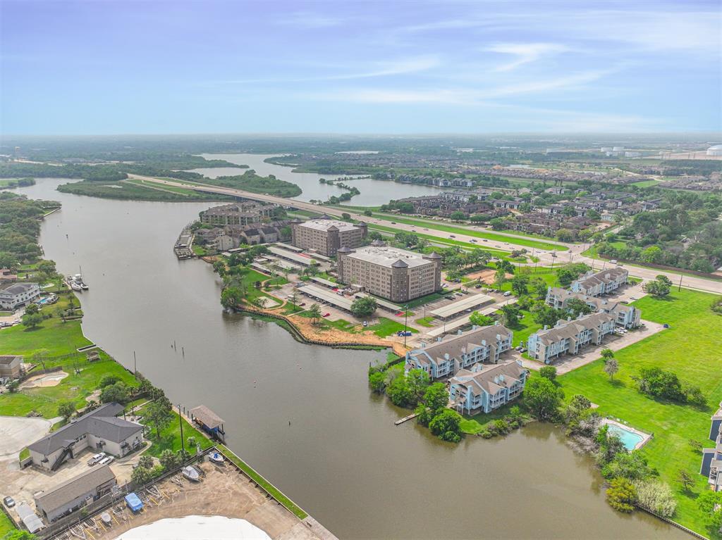 18617 Egret Bay Boulevard #1112, Webster, Texas image 24