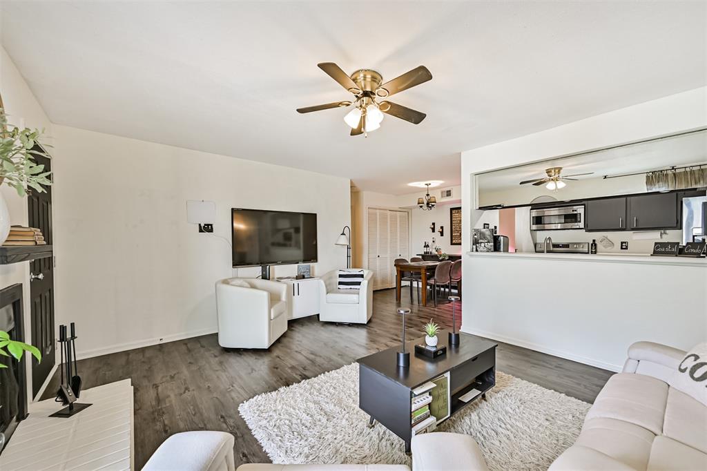 18617 Egret Bay Boulevard #1112, Webster, Texas image 5