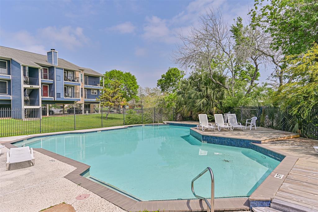 18617 Egret Bay Boulevard #1112, Webster, Texas image 20