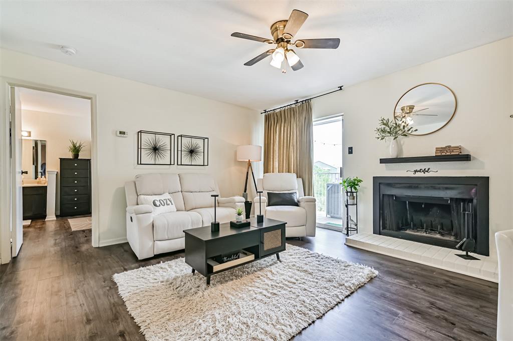 18617 Egret Bay Boulevard #1112, Webster, Texas image 4