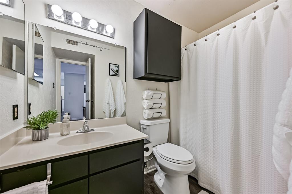 18617 Egret Bay Boulevard #1112, Webster, Texas image 16