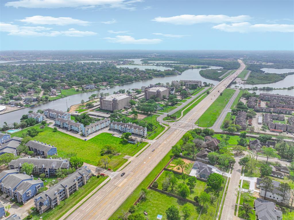18617 Egret Bay Boulevard #1112, Webster, Texas image 23
