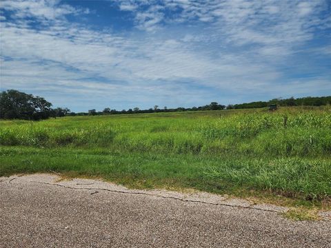 Vacant Land For Sale - 16410 Majestic Oaks Drive<br/> Rosharon, TX 77583