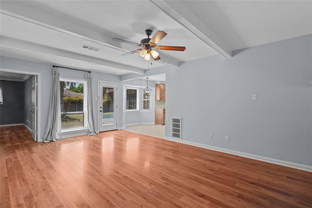 1705 Capri Lane, Seabrook, Texas image 6