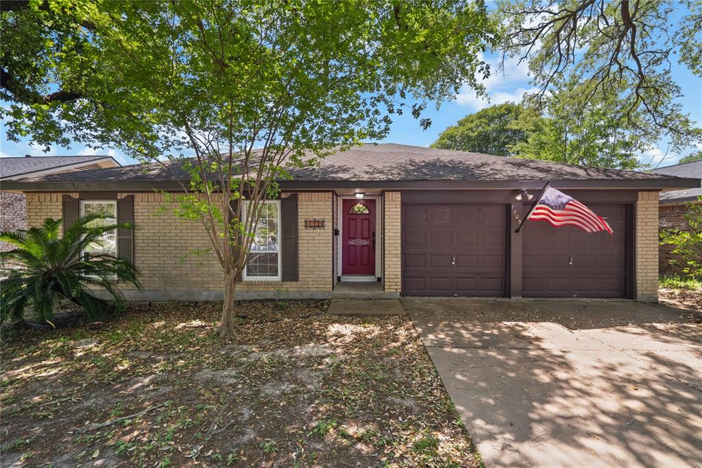 1705 Capri Lane, Seabrook, Texas image 2
