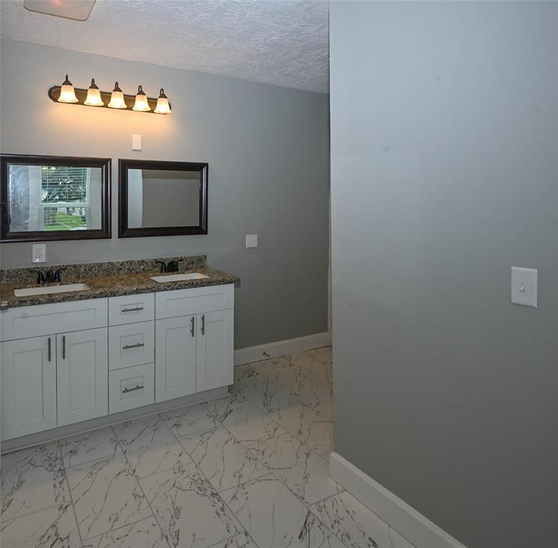 216 S Cloud Street, Wharton, Texas image 21