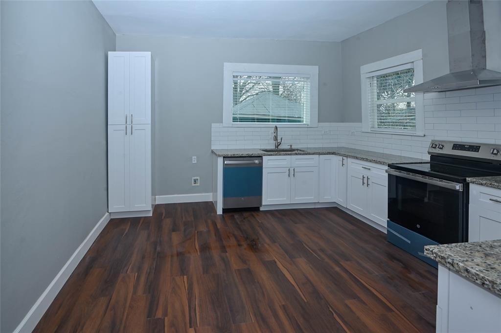216 S Cloud Street, Wharton, Texas image 10