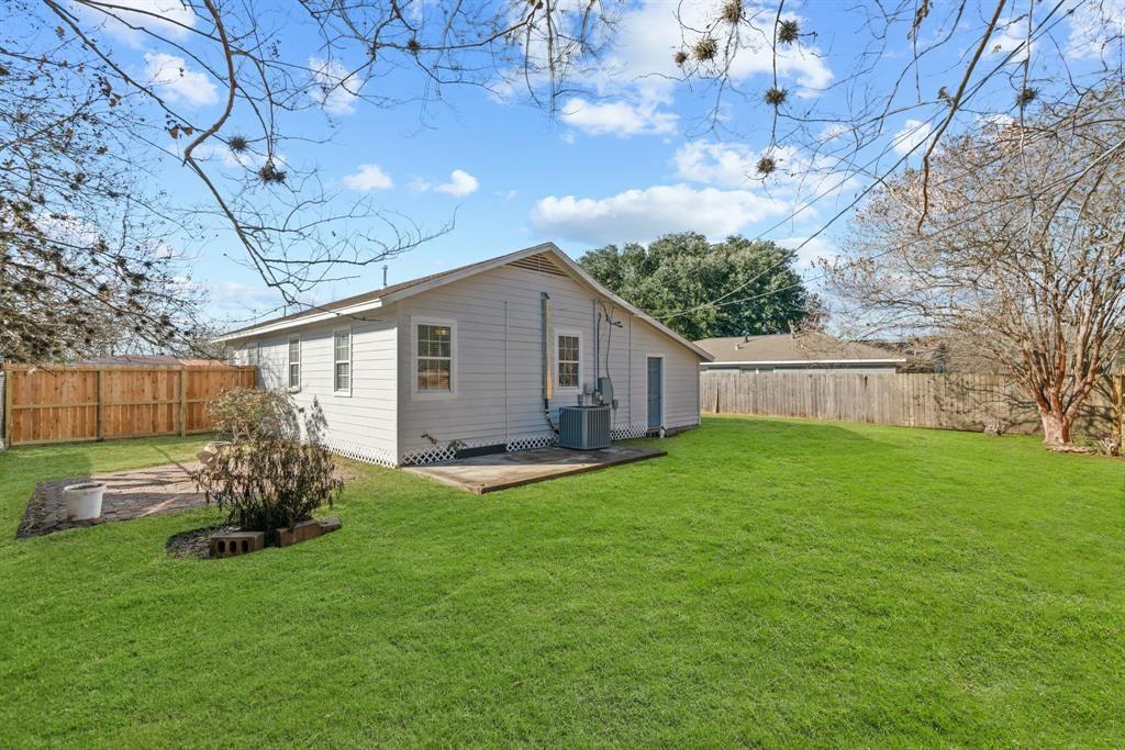915 Avenue, Rosenberg, Texas image 19
