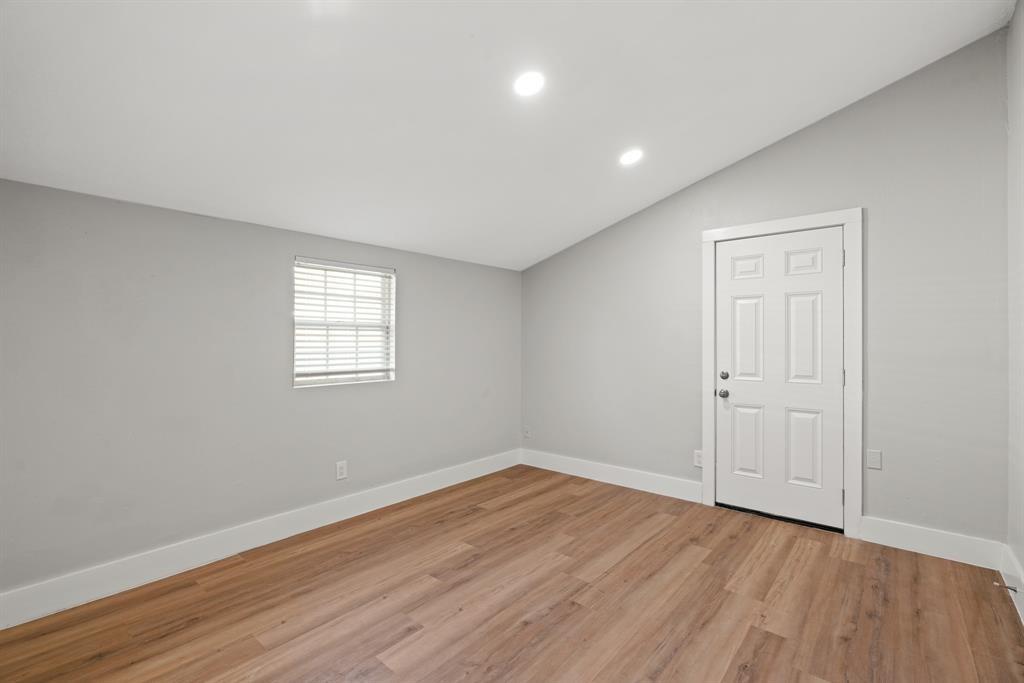915 Avenue, Rosenberg, Texas image 11