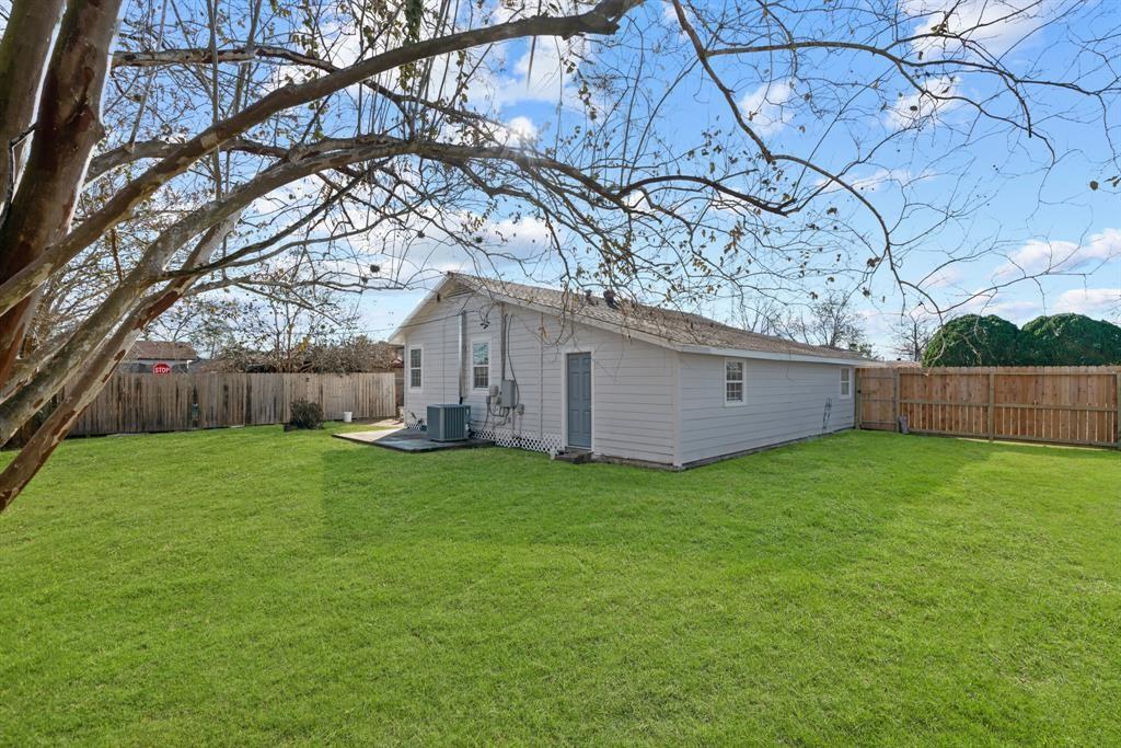 915 Avenue, Rosenberg, Texas image 18