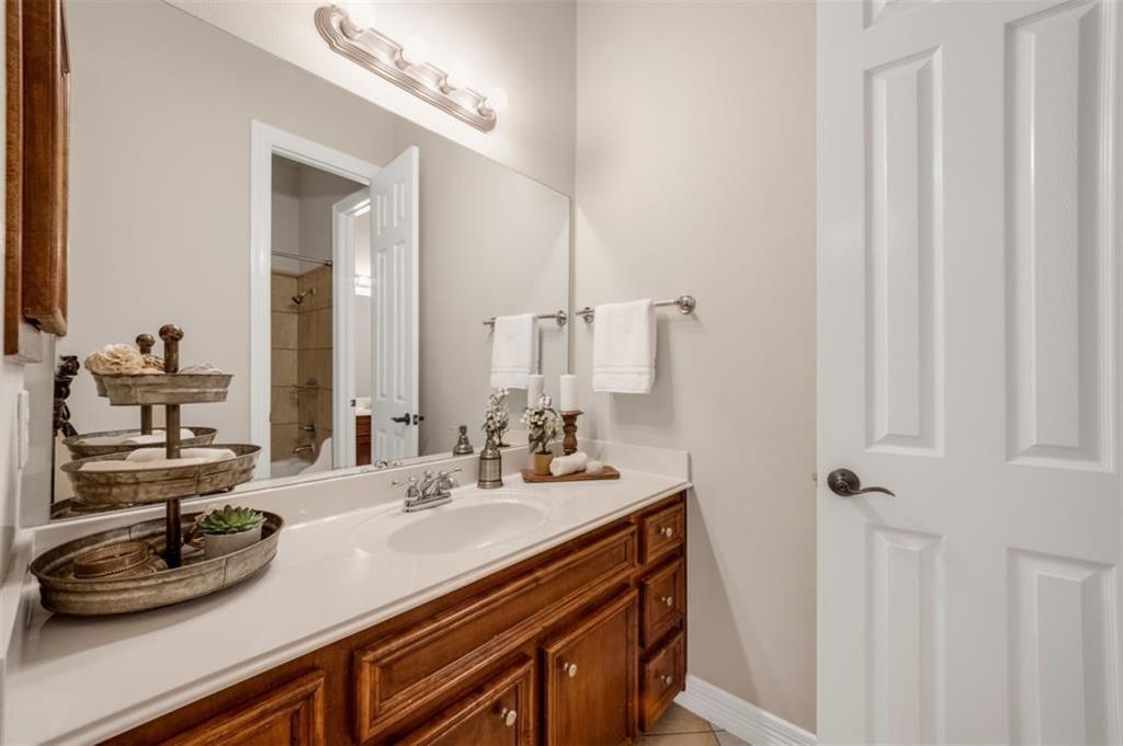 18714 S Colony Shore Drive, Cypress, Texas image 27