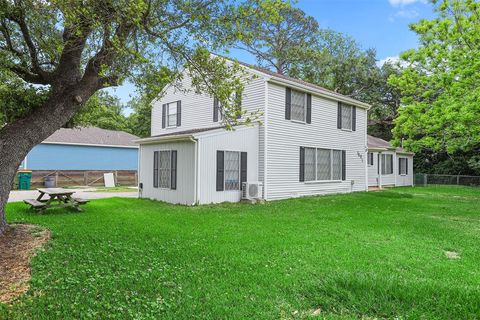 A home in La Marque