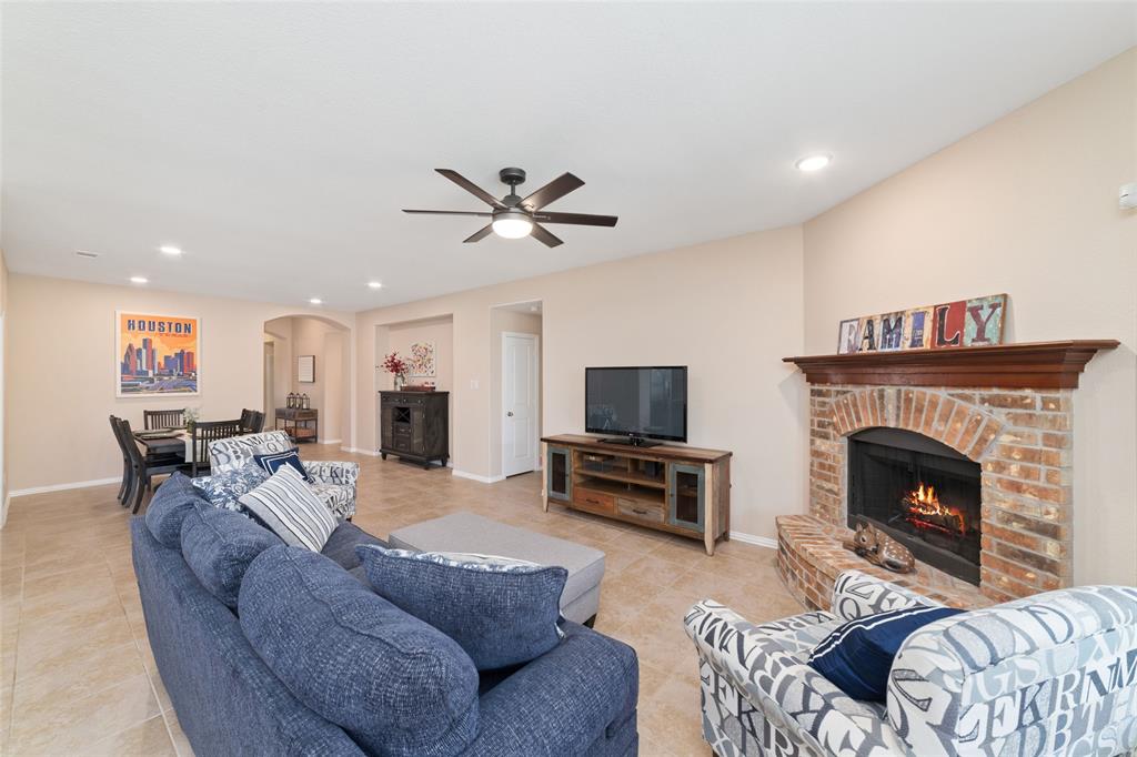 2428 Yaupon Park Lane, Manvel, Texas image 19