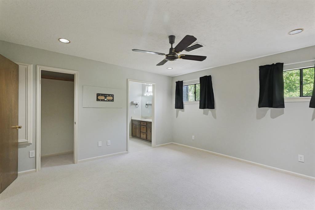 105 Capetown St, Conroe, Texas image 21