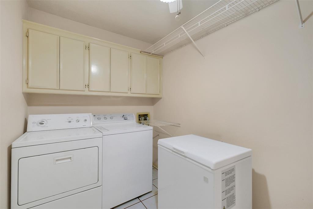 1406 Briarbend Drive, Sugar Land, Texas image 21