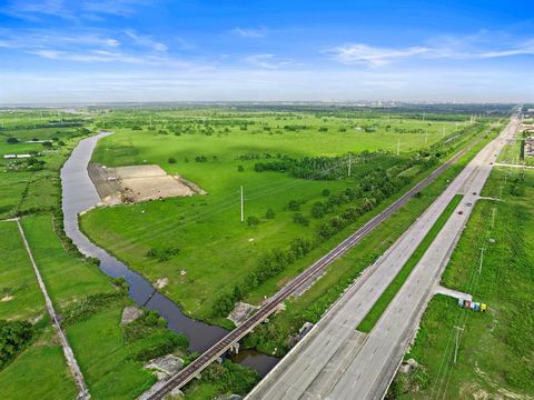 NA 25th Avenue Texas City TX 77539