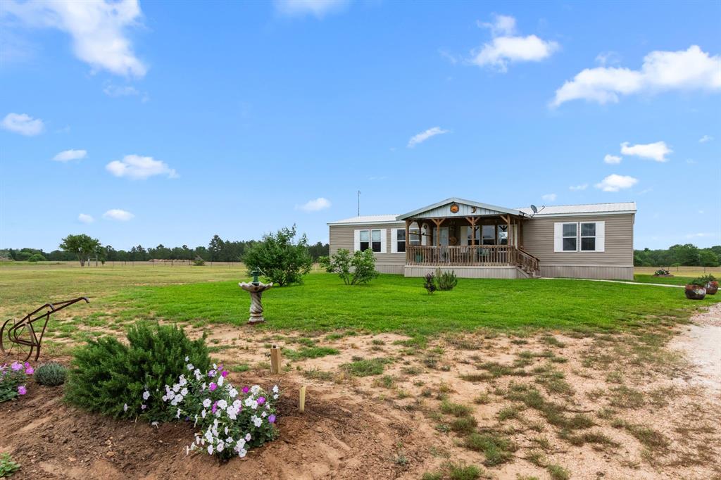 1411 Vogelsang Road, Columbus, Texas image 2