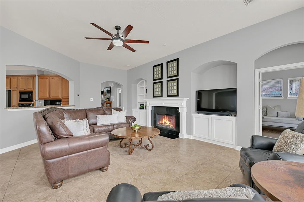 3342 Duke Lane, Friendswood, Texas image 10