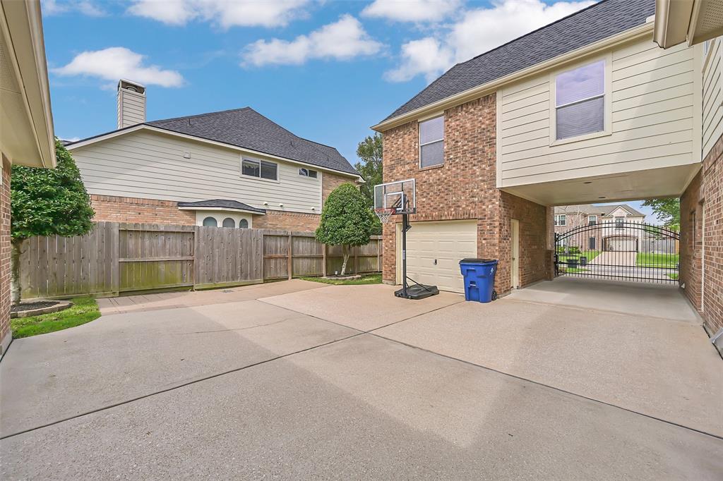 3342 Duke Lane, Friendswood, Texas image 31