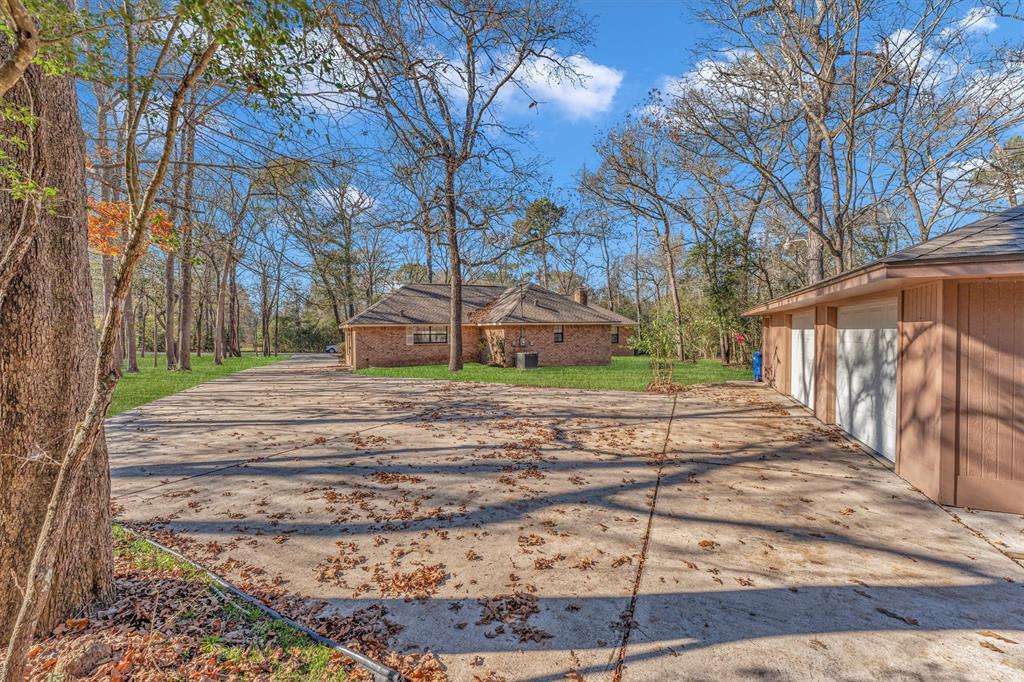 353 Forest Lane, Huntsville, Texas image 36