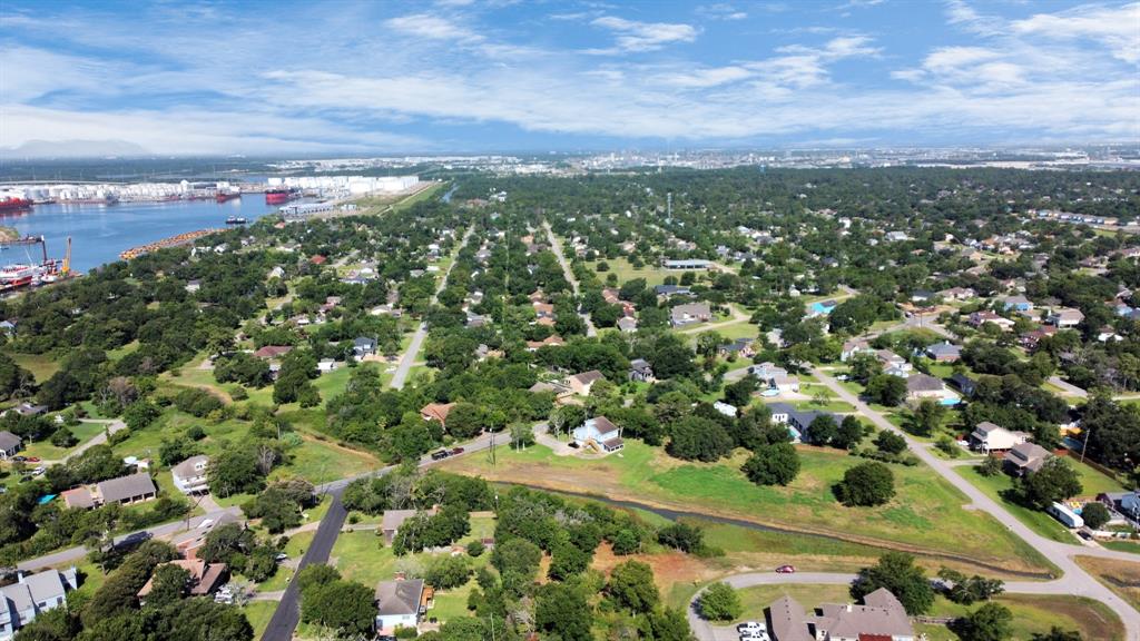 Shadylawn Avenue, La Porte, Texas image 7