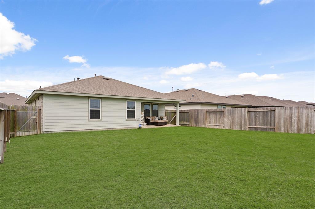1219 Minerals Lane, Rosharon, Texas image 15