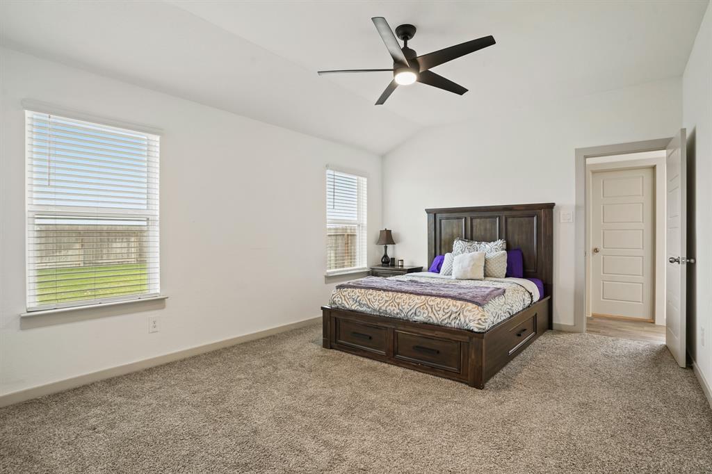 1219 Minerals Lane, Rosharon, Texas image 9