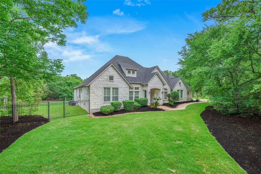 3281 Toltec Trail, College Station, Texas image 3