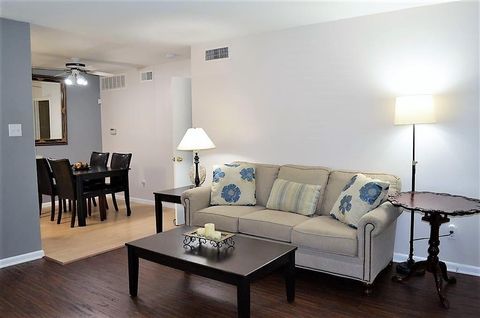 Photo of 2250 Bering Drive #22, Houston, TX 77057 (MLS # 49896122)