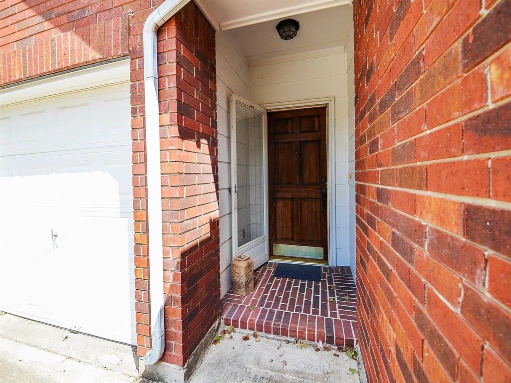 1506 Bob White Avenue
