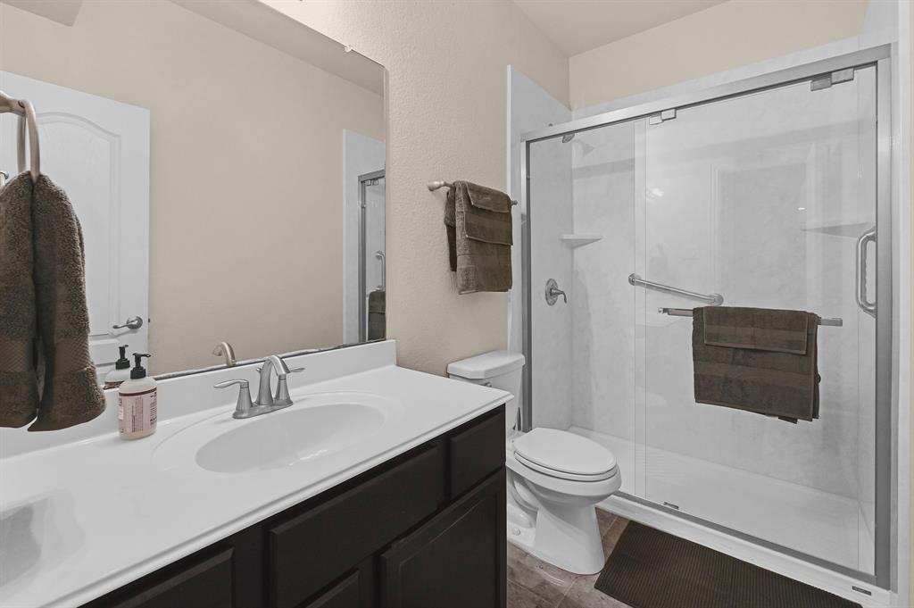 9915 Bezeled Circle Lane, Iowa Colony, Texas image 12