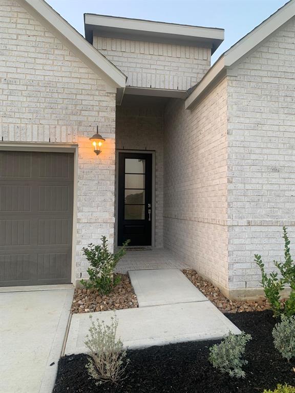 32030 Meadowlake Mews Ln