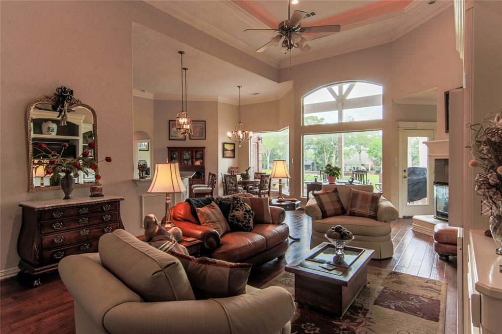 107 Edgewood Drive, Montgomery, Texas image 4
