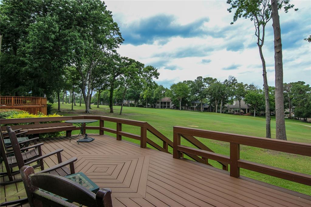107 Edgewood Drive, Montgomery, Texas image 2