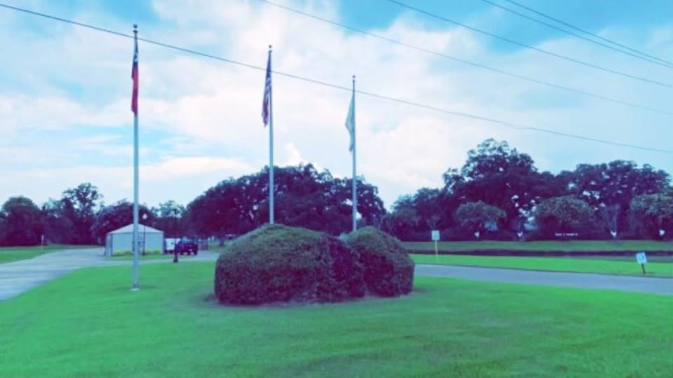 1121 Saddle Horn Bend, Angleton, Texas image 7