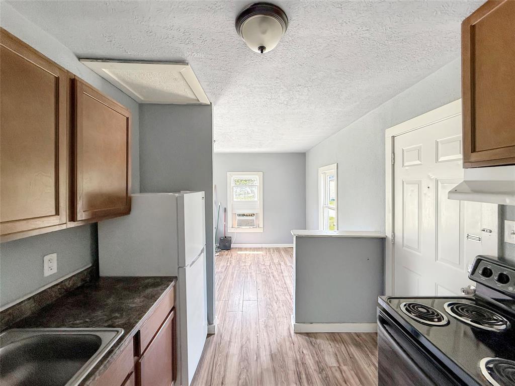 3042 W Crockett Street, Beaumont, Texas image 5
