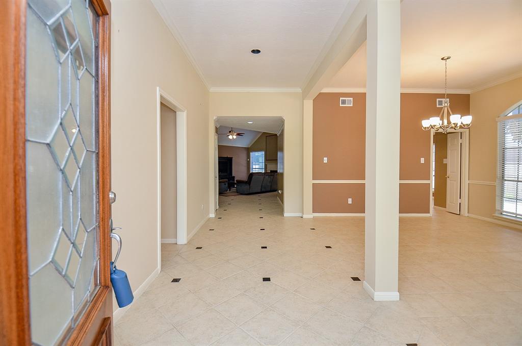 411 Spencers Glen Drive, Sugar Land, Texas image 5