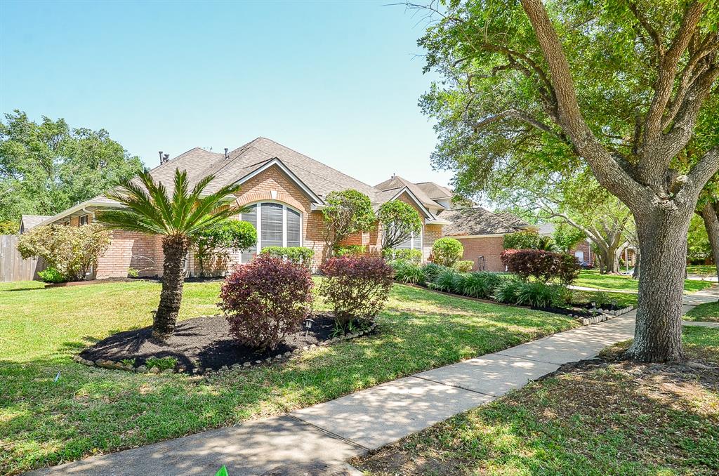 411 Spencers Glen Drive, Sugar Land, Texas image 1