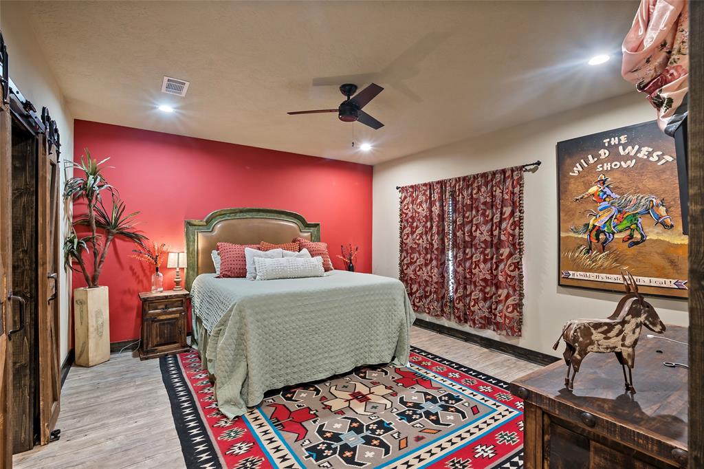 5379 Brown Lane, Madisonville, Texas image 19