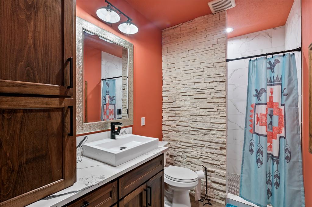 5379 Brown Lane, Madisonville, Texas image 26