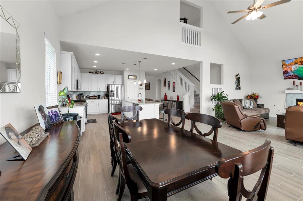 401 Twin Lakes Boulevard, West Columbia, Texas image 27
