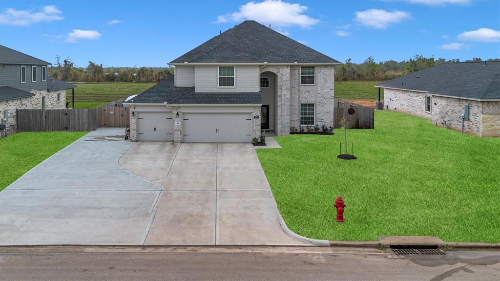 401 Twin Lakes Boulevard, West Columbia, Texas image 5