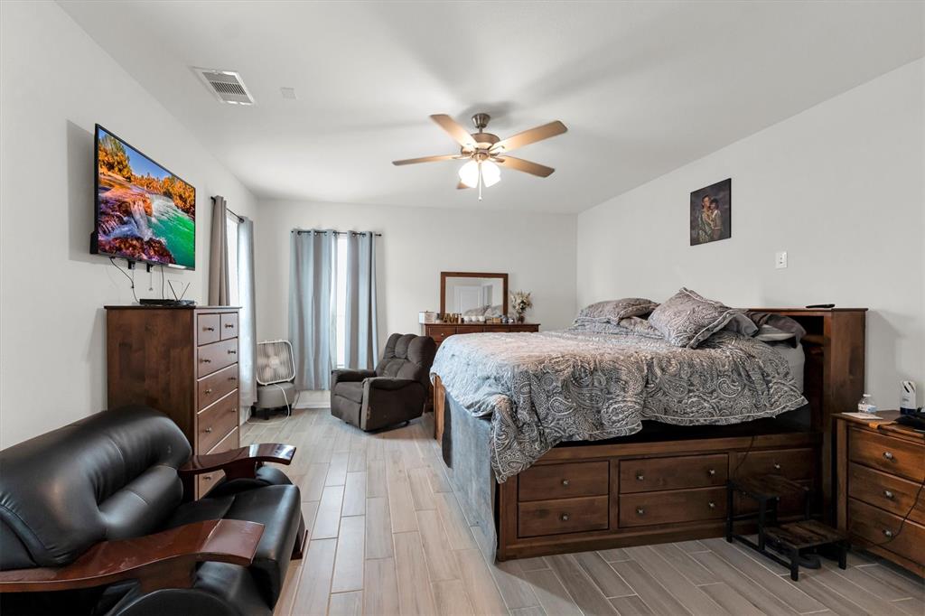 401 Twin Lakes Boulevard, West Columbia, Texas image 30